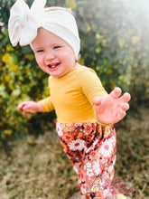 Load image into Gallery viewer, September  9, 2023 mystery Outfits
